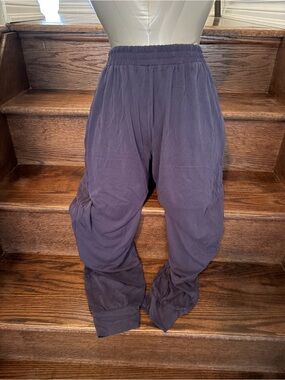 Relaxed Elastic-Waist Joggers in Blue